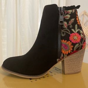 Black faux suede booties with embroidery back detail - beautiful boots!!